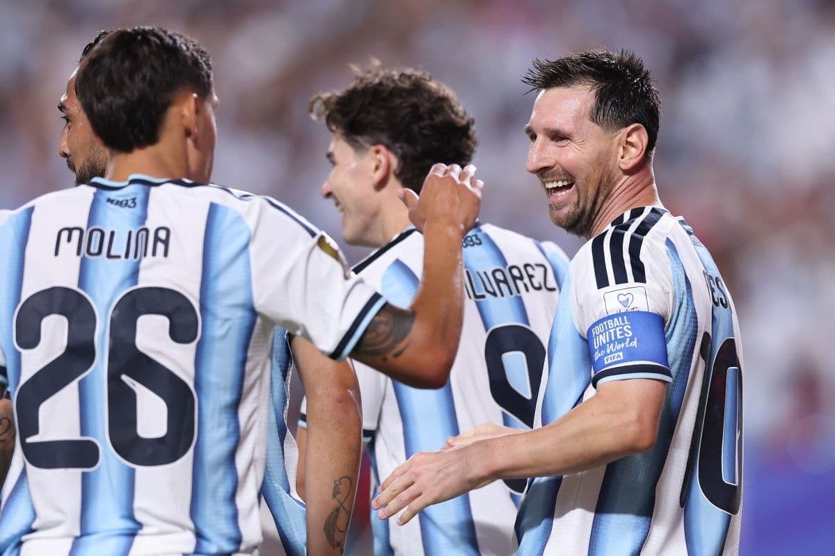 মেসি - চোরের দল আর্জেন্টিনা - Messi - Argentina the Thief - উল্কা সংবাদ - Ulkaa News